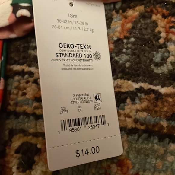 Carter’s Santa Pajama Set - Picture 5 of 6